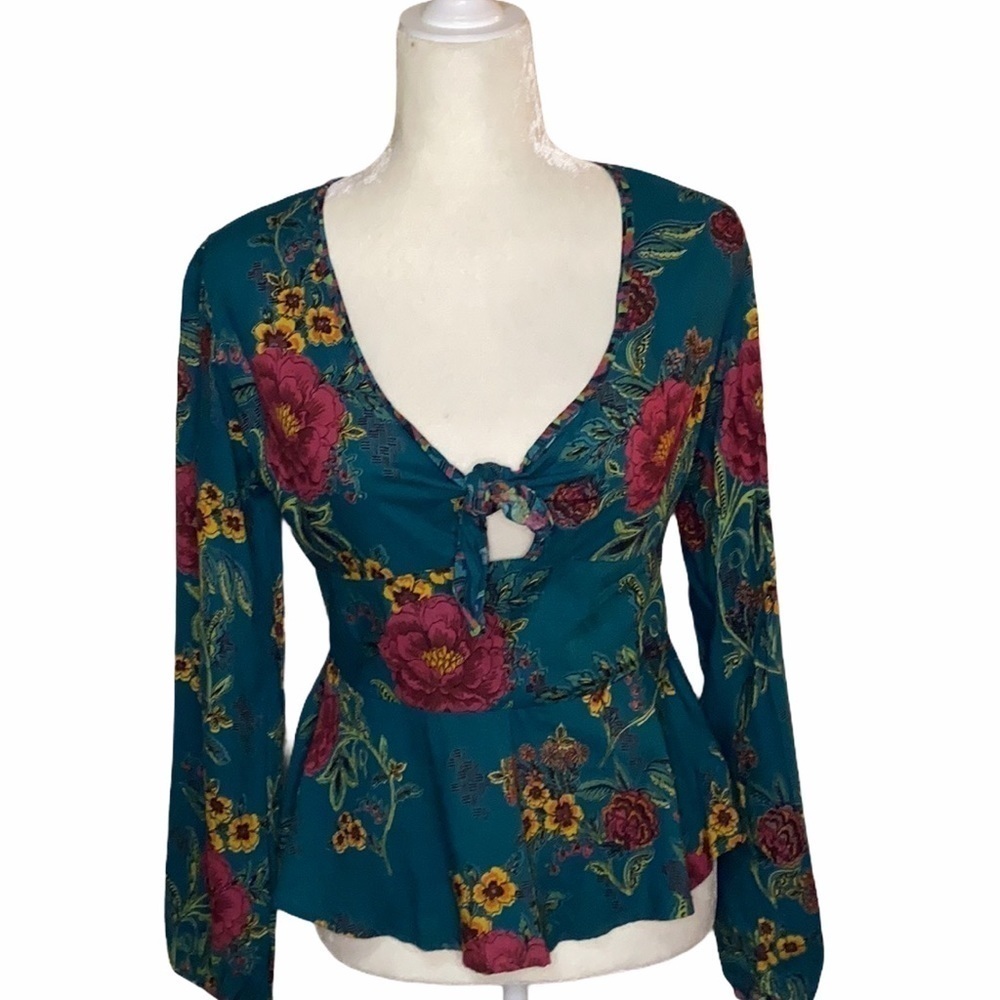 Angie Long Sleeve flowered boho style Top